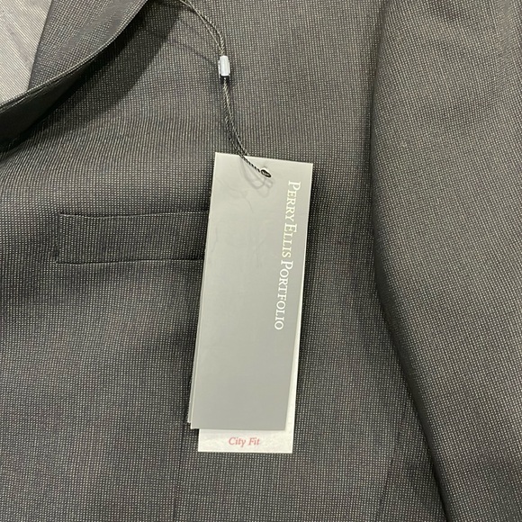NWT Perry Ellis Portfolio Men’s Dress Suit Modern Silhouette Trimmer Fit Black - Picture 2 of 12
